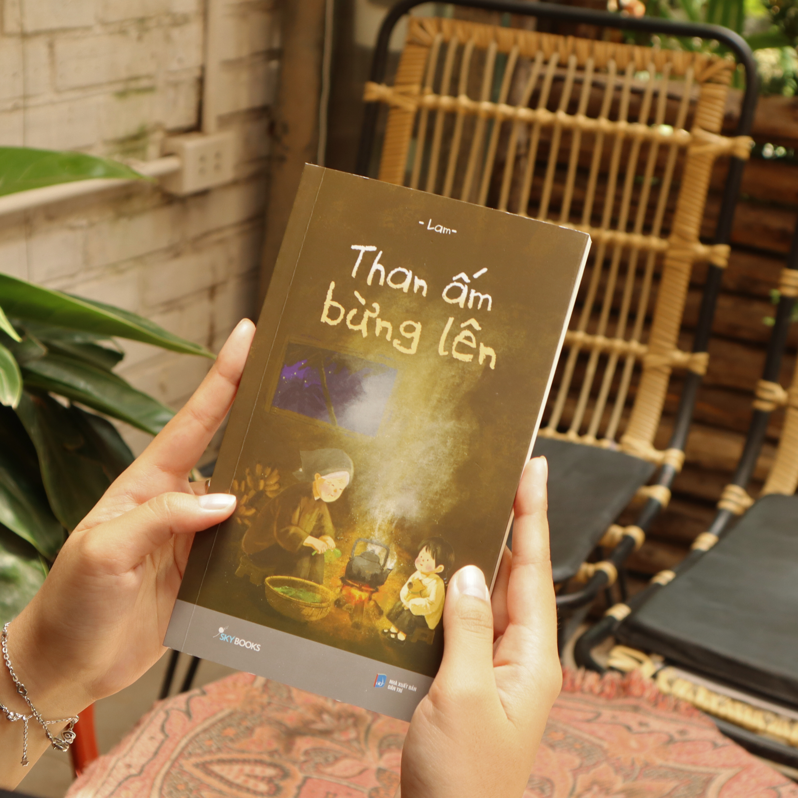 Than Ấm Bừng Lên - Ảnh 3