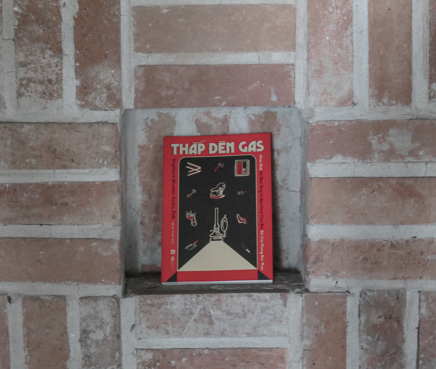 thắp đèn gas - nhận biết kẻ thao túng và bạo hành cảm xúc để giải phóng bản thân - Ảnh 7