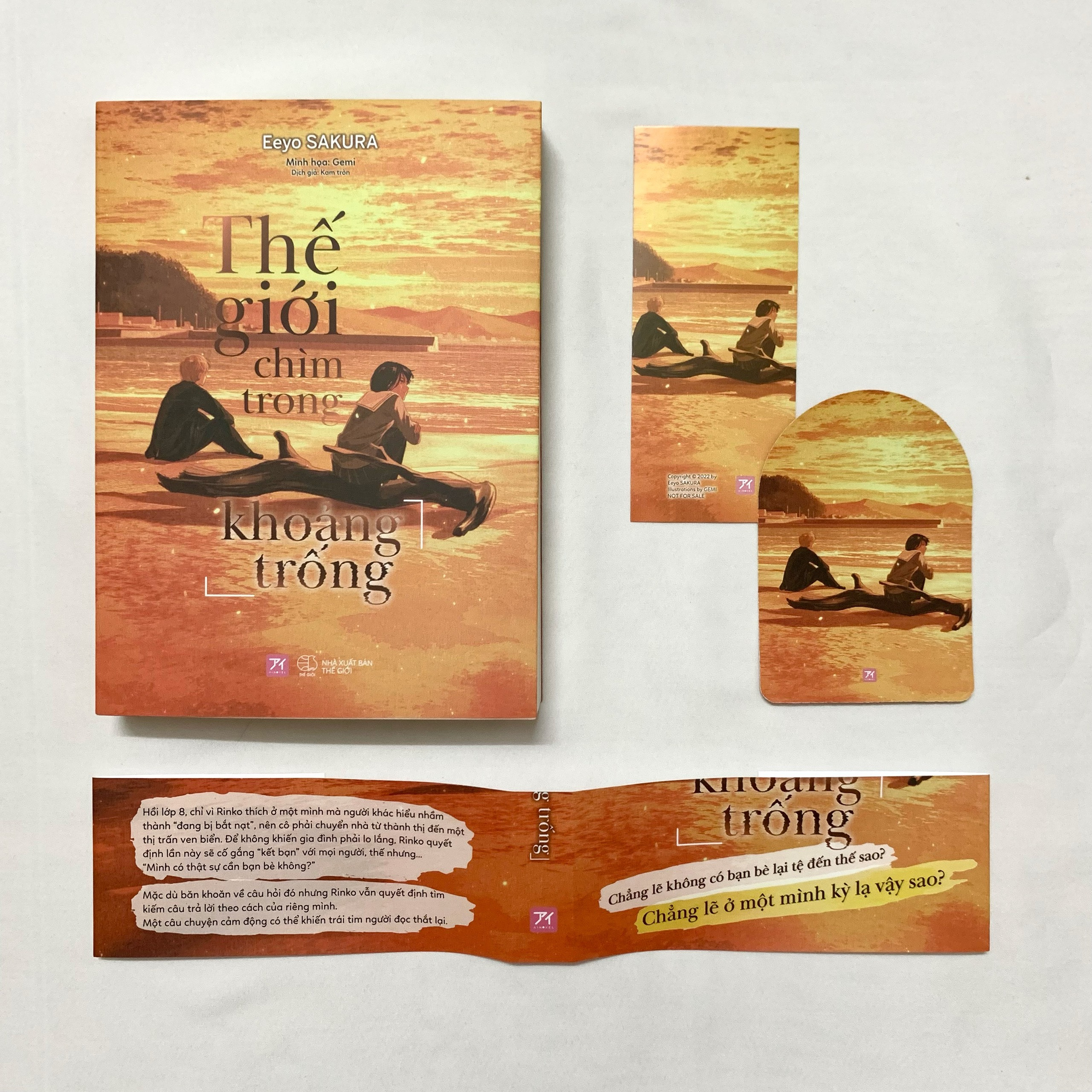 thế giới chìm trong khoảng trống - tặng kèm bookmark + flashcard 2 mặt + đai obi bao sách - Ảnh 3