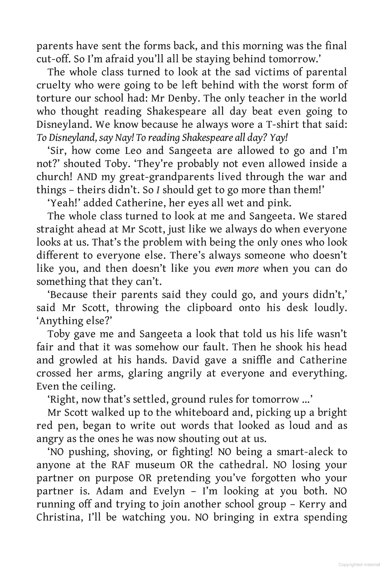 the lion above the door - Ảnh 12