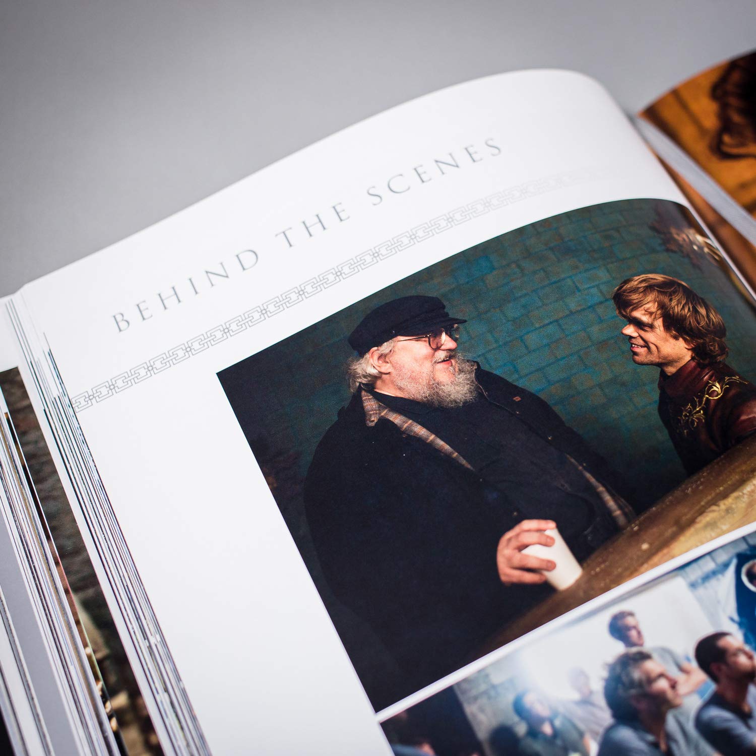 the photography of game of thrones : the official photo book of season 1 to season 8 - Ảnh 8