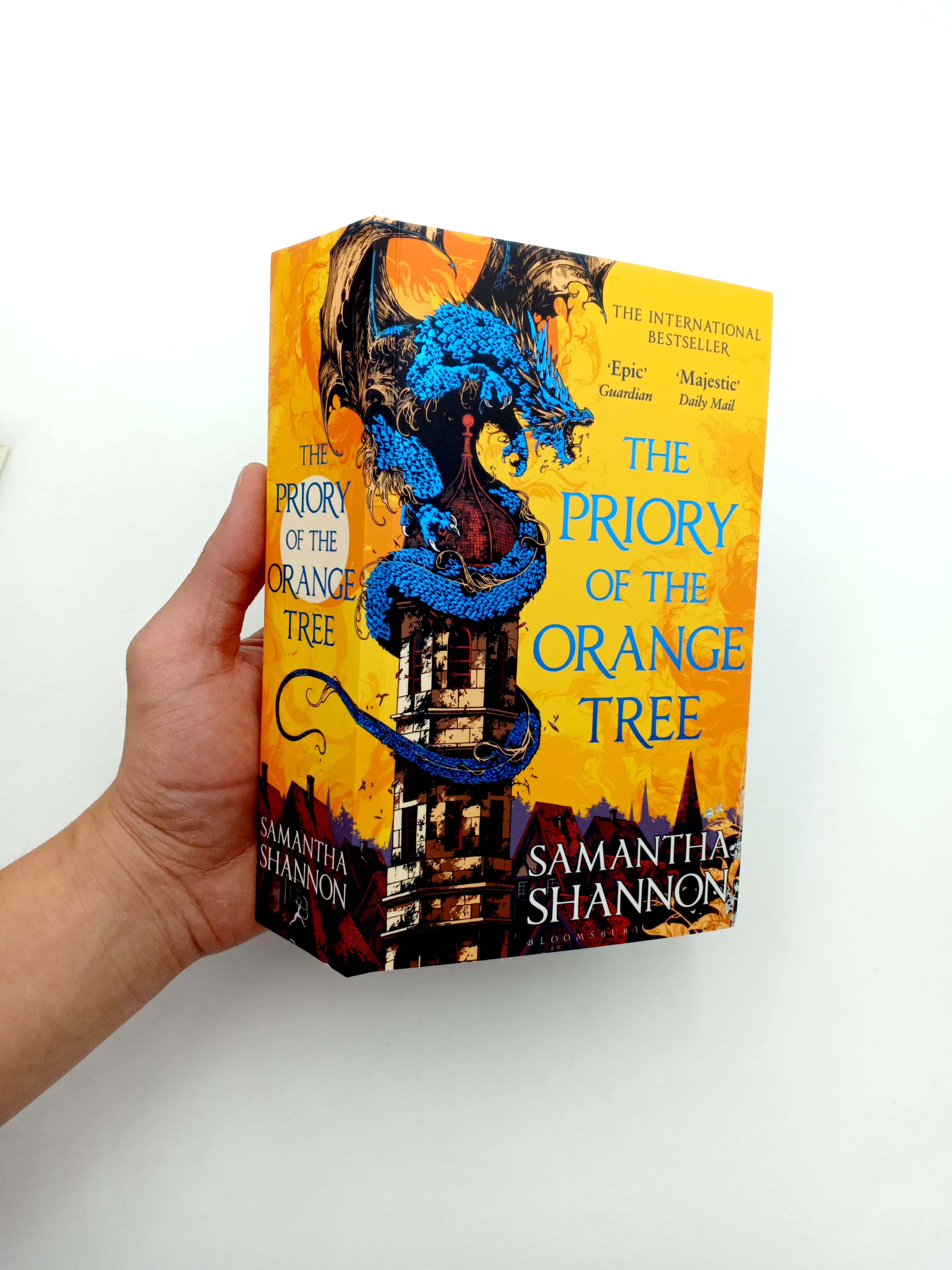 the priory of the orange tree - Ảnh 11