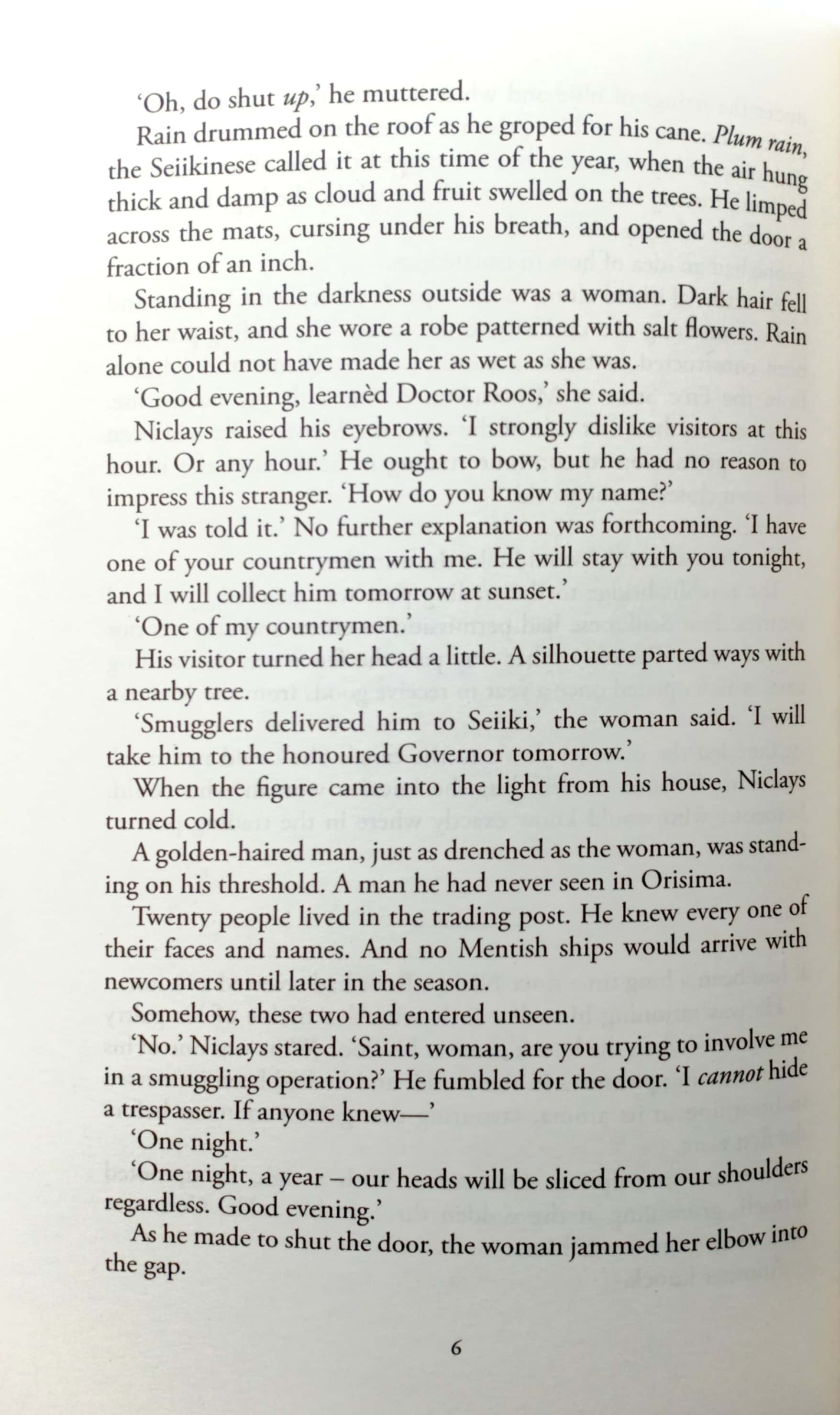 the priory of the orange tree - Ảnh 8