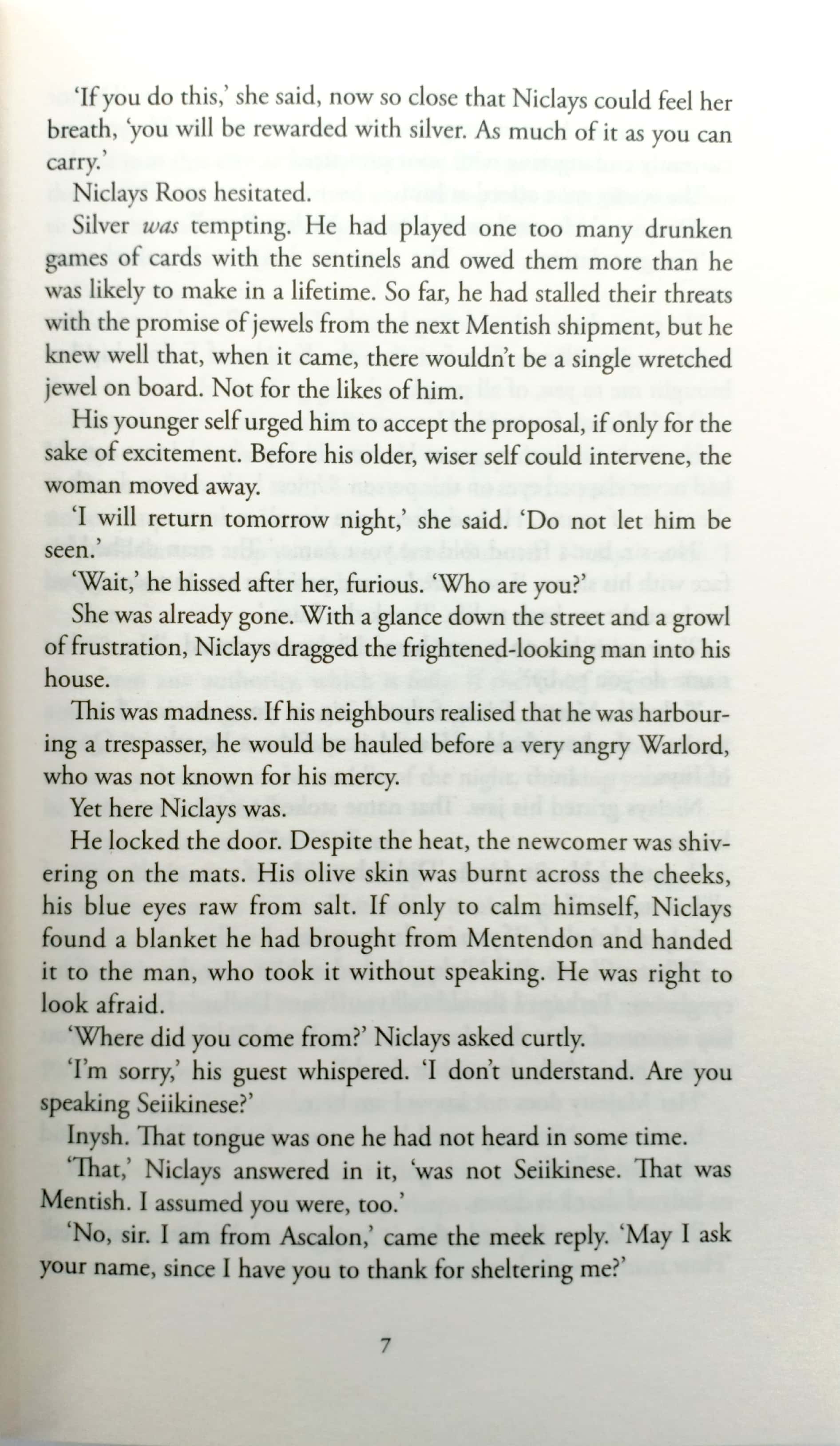 the priory of the orange tree - Ảnh 9