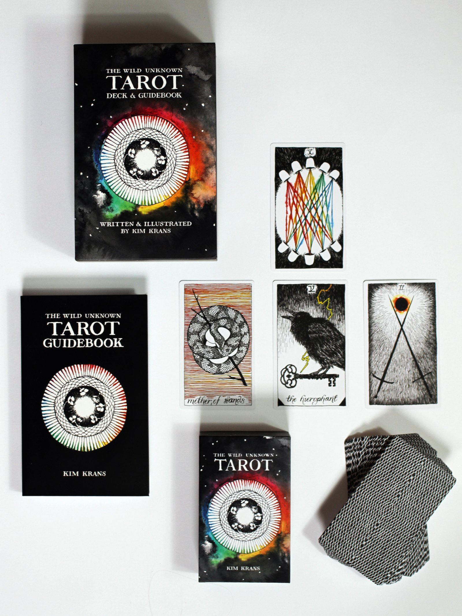 the wild unknown tarot deck and guidebook (official keepsake box set) - Ảnh 2
