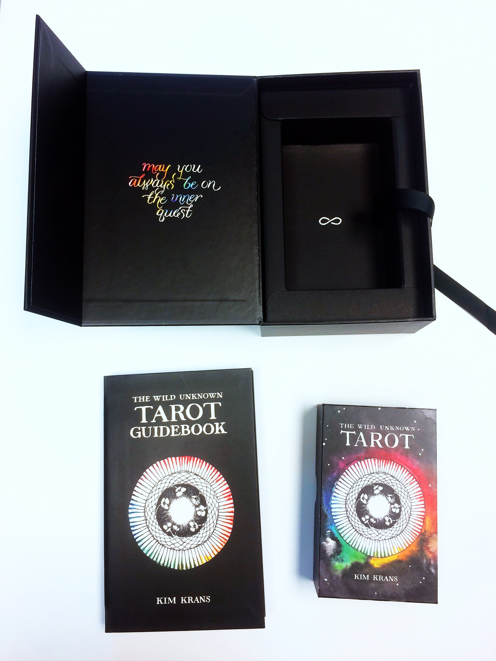 the wild unknown tarot deck and guidebook (official keepsake box set) - Ảnh 3