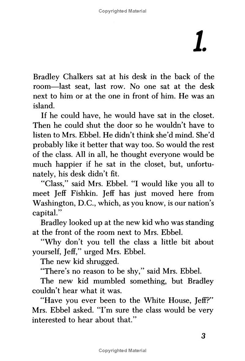 there's a boy in the girls' bathroom - Ảnh 3