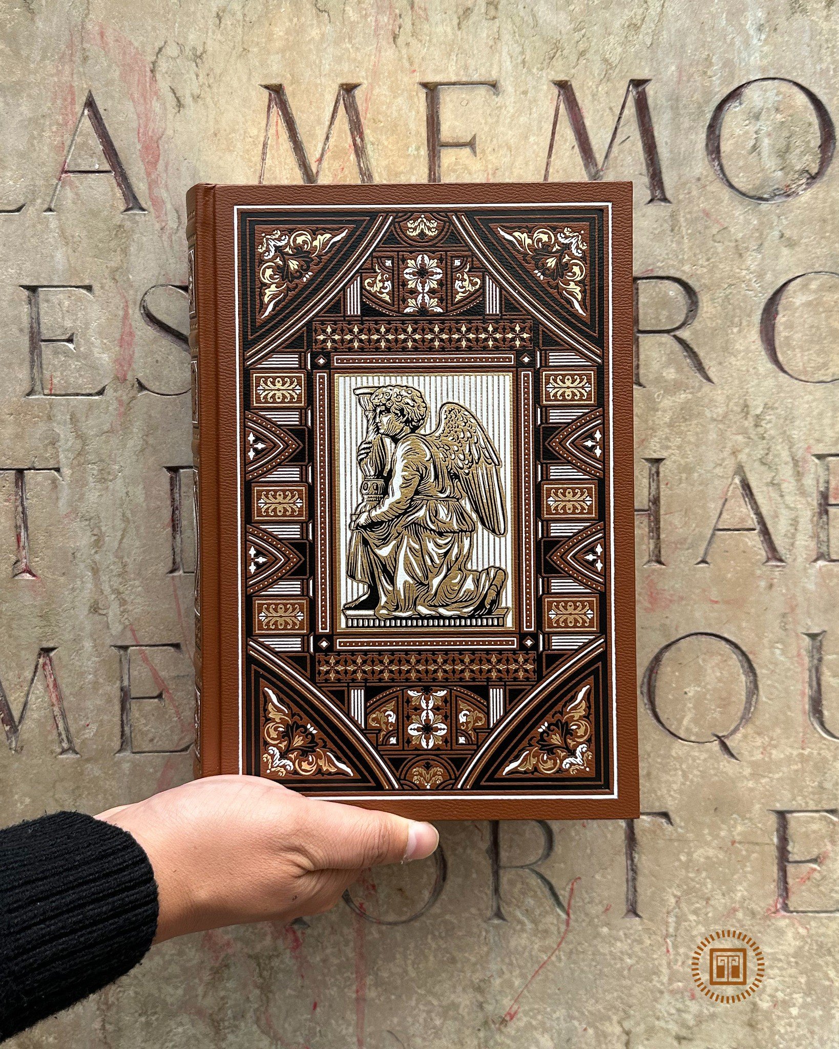 thống khổ và phiêu linh - ấn bản giới hạn - bìa da - Ảnh 2