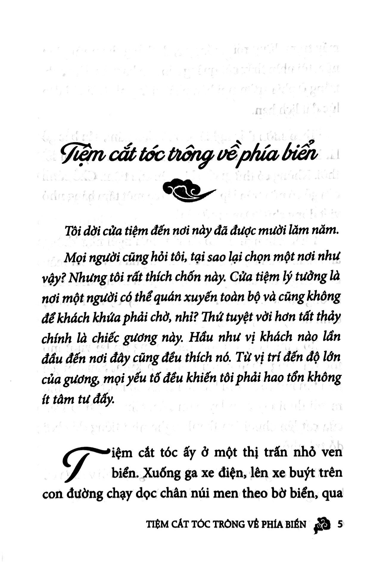 tiệm cắt tóc trông về phía biển - Ảnh 3