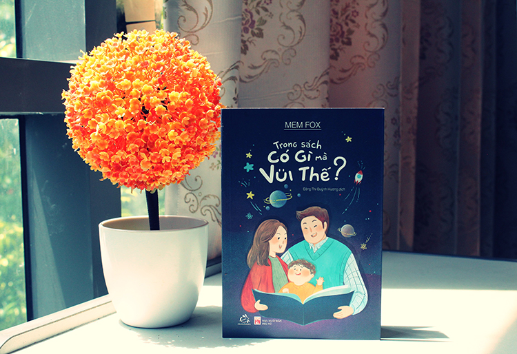 Trong Sách Có Gì Mà Vui Thế? - Ảnh 2