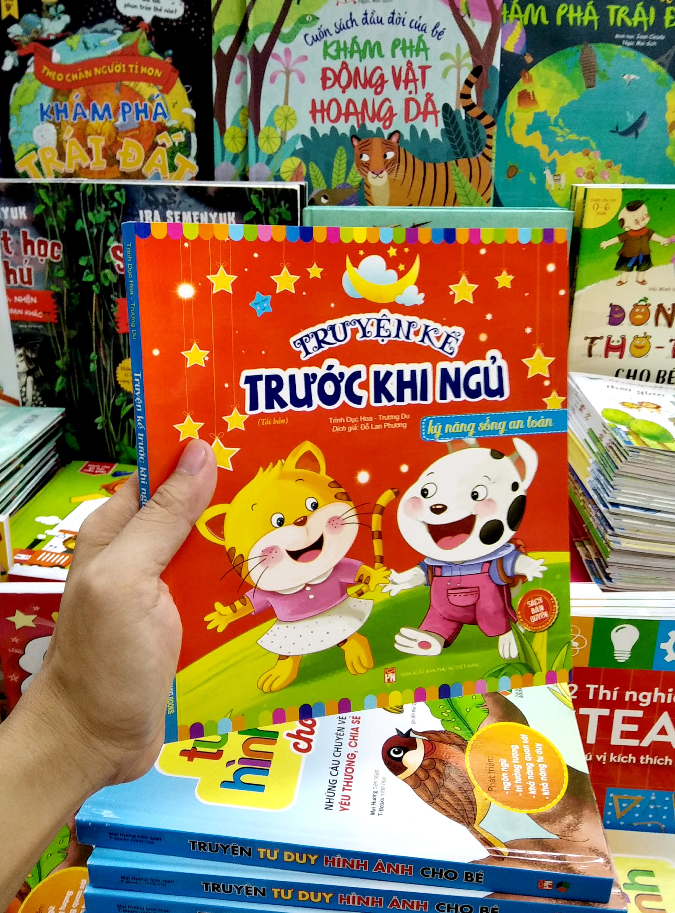 truyện kể trước khi ngủ - kỹ năng sống an toàn (tái bản) - Ảnh 7