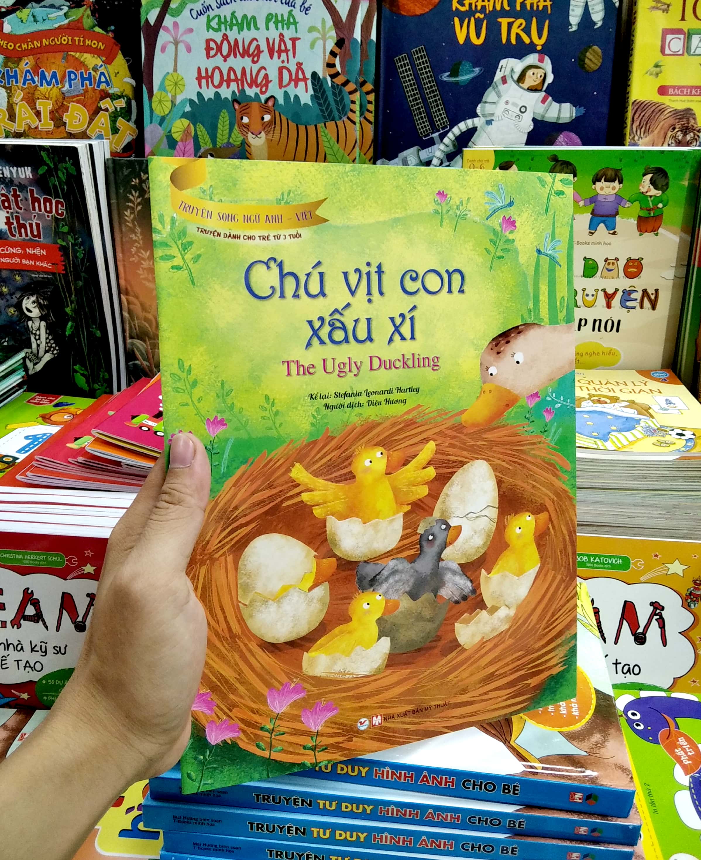 truyện song ngữ anh - việt: chú vịt con xấu xí - Ảnh 7