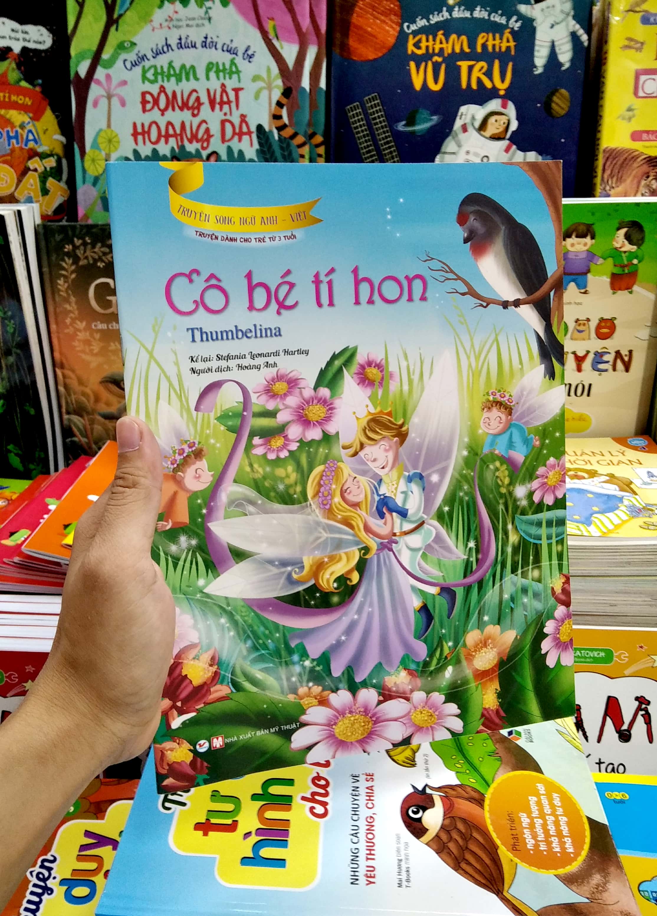 truyện song ngữ anh - việt: cô bé tí hon - Ảnh 7