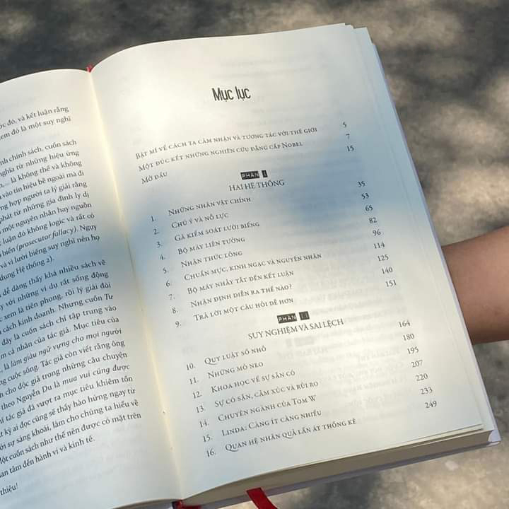 tư duy nhanh và chậm - bìa cứng - Ảnh 4