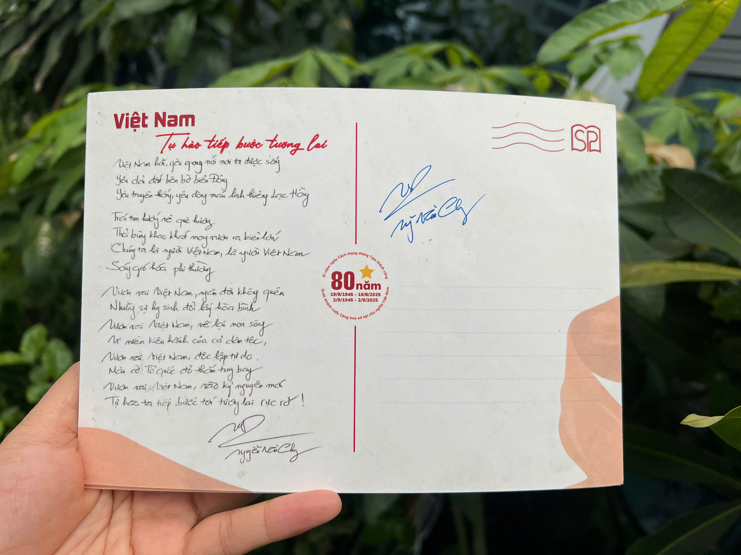 Viết Tiếp Câu Chuyện Hoà Bình - Bìa Cứng - Tặng Kèm Postcard Kèm Chữ Ký Tác Giả - Ảnh 15