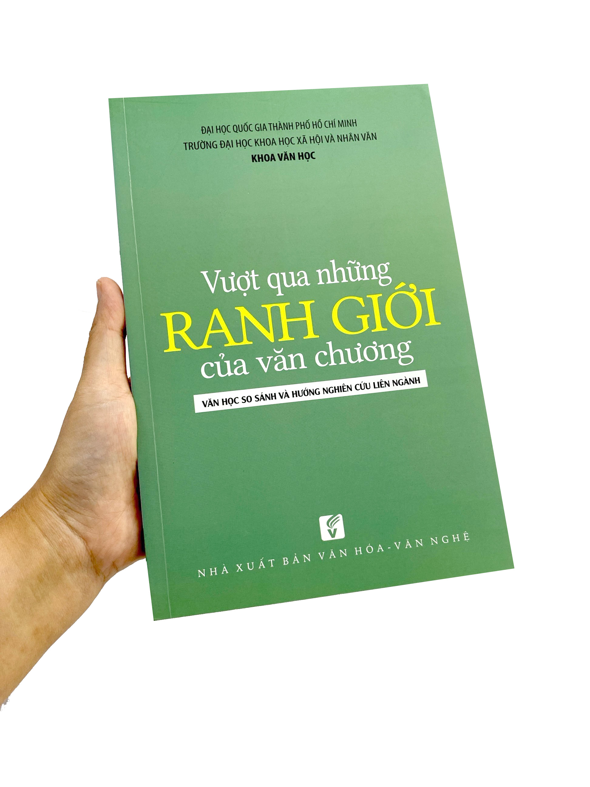vượt qua những ranh giới của văn chương - Ảnh 11